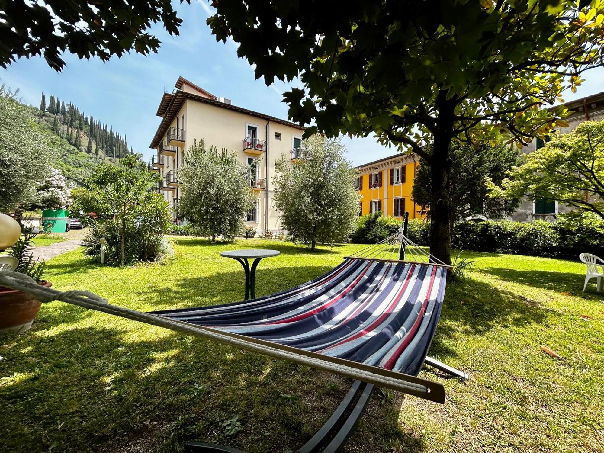 Ostello Delle Cartiere Toscolano-Maderno Exterior foto